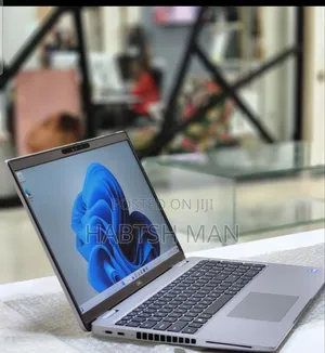 New Laptop Dell Latitude 5540 16GB Intel Core I7 SSD 512GB