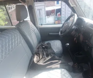 Toyota Land Cruiser 2018 White