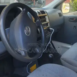 Toyota HiAce 2008 Silver
