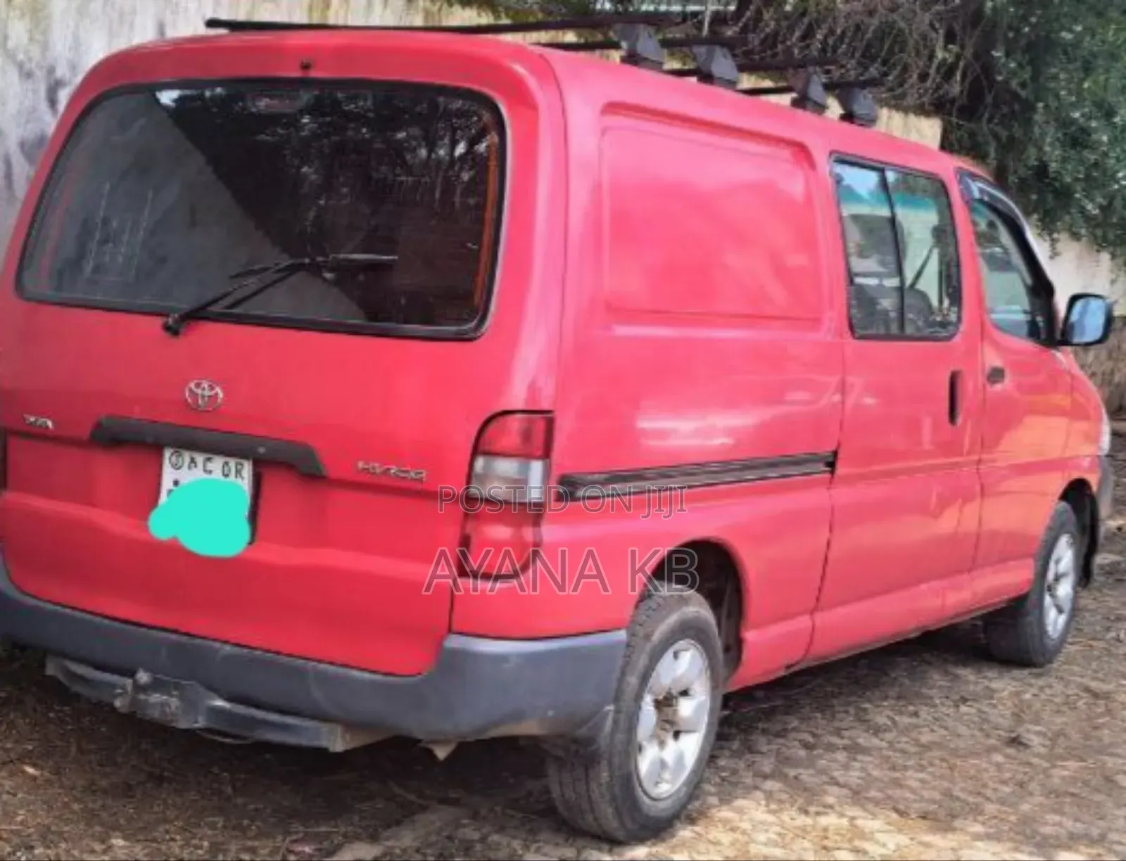 Toyota HiAce 2008 Red