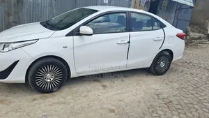 Toyota Yaris 2020 White