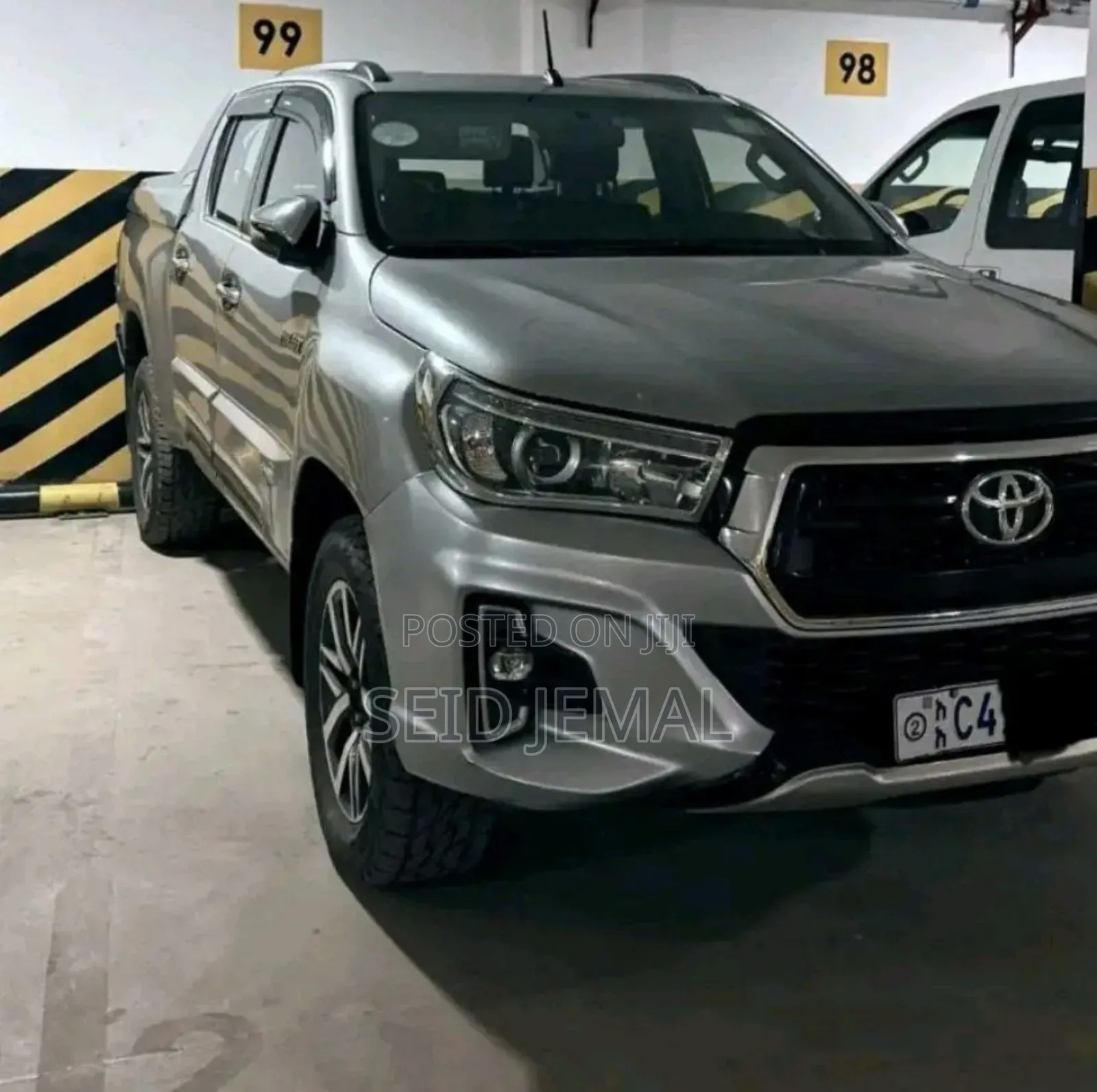 Toyota Hilux 2019 Silver