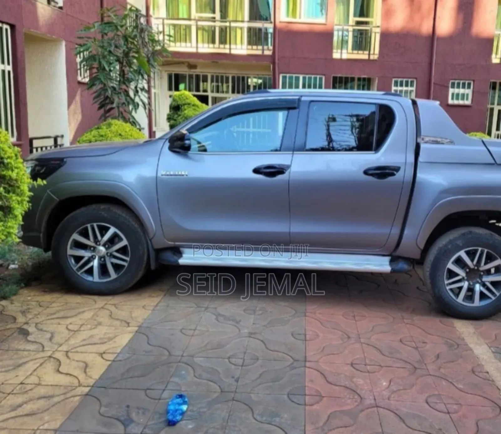 Toyota Hilux 2020 Silver
