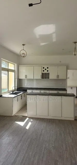 Furnished 5bdrm House in Ccd, Oromia-Finfinne for sale