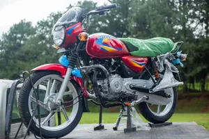 Photo - New Bajaj Boxer 150 UG 2024 Red