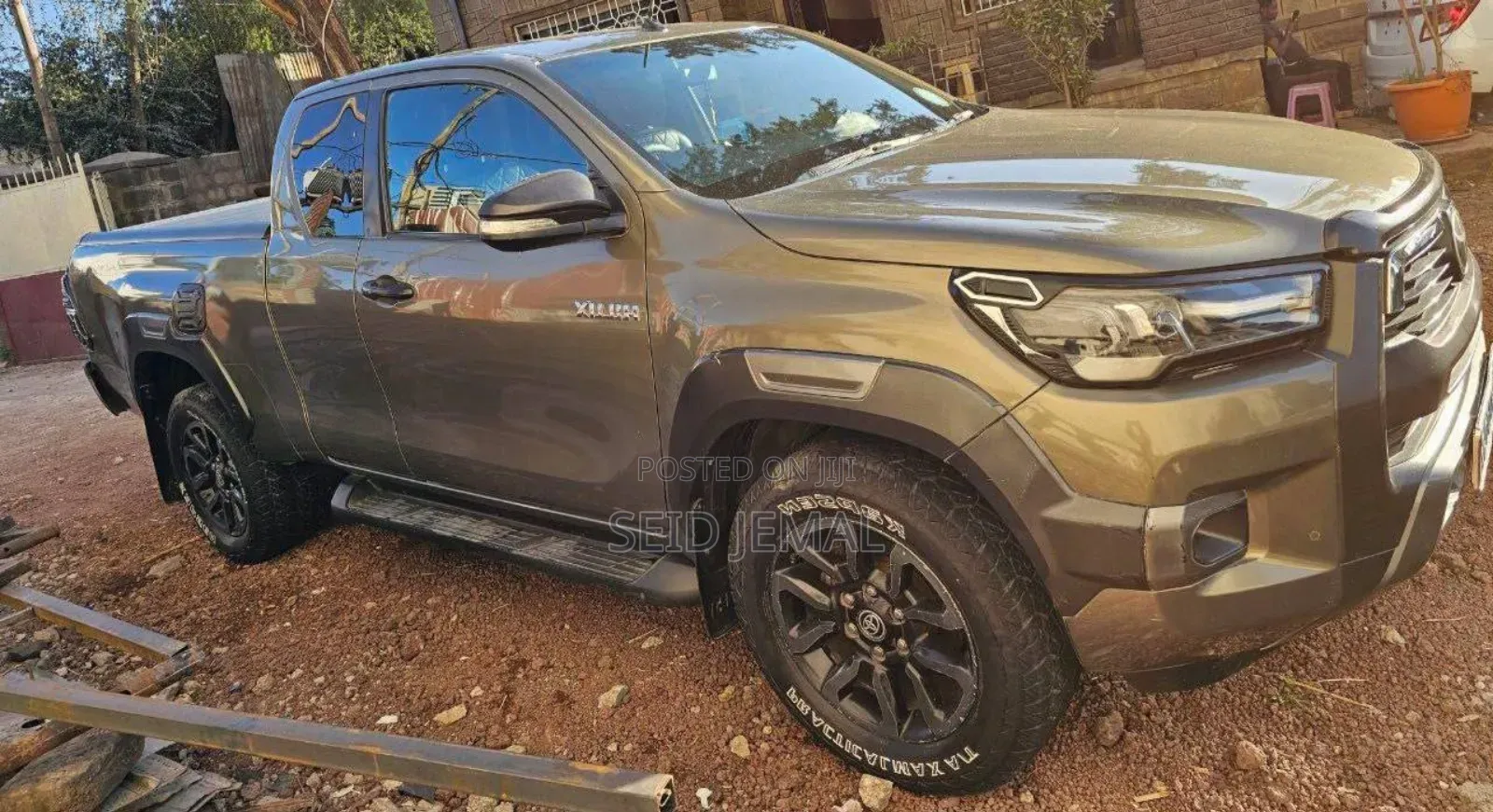 Toyota Hilux 2021 Brown