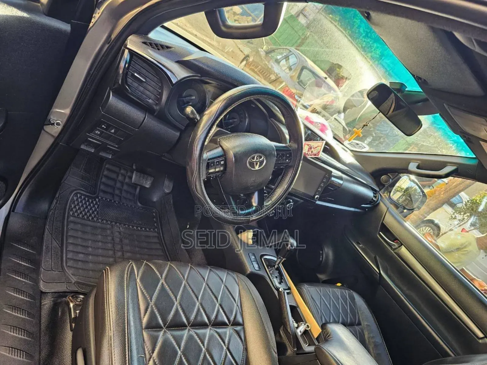 Toyota Hilux 2021 Brown