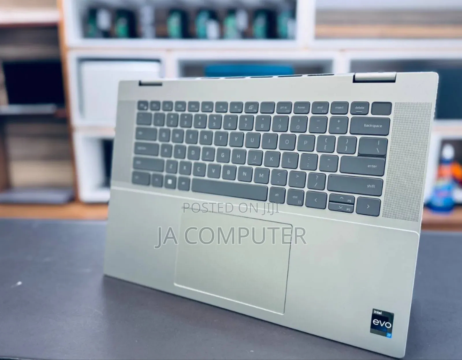 New Laptop Dell Inspiron 15 16GB Intel Core I7 SSD 1T