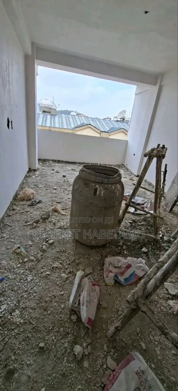 3bdrm Apartment in አዲስ አበባ, Nifas Silk-Lafto for sale