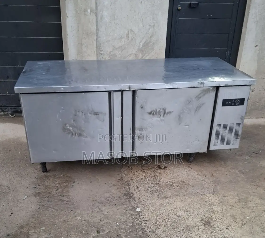 Stainless Chiller Working Table 700 Itr Freezer