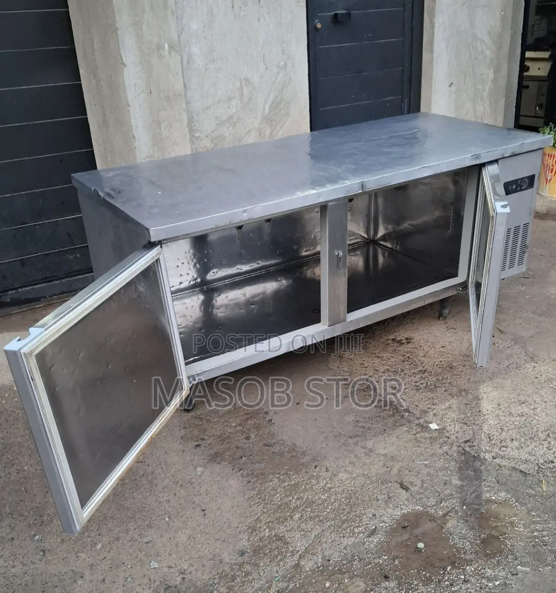 Stainless Chiller Working Table 700 Itr Freezer