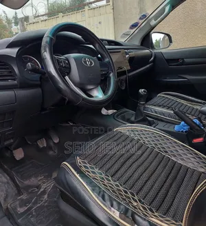 Toyota Hilux 2017 Silver