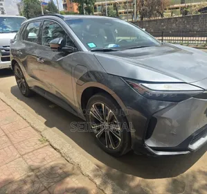 Toyota bZ4X 2024 Gray