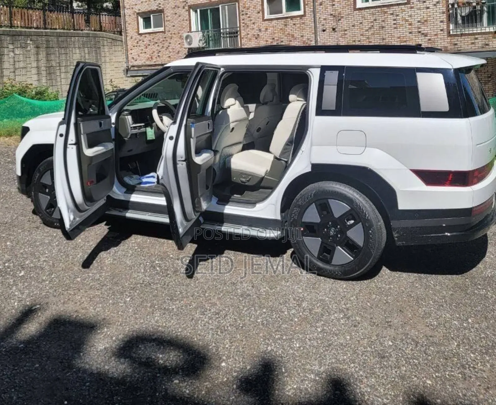 New Hyundai Santa Fe 2024 Off white