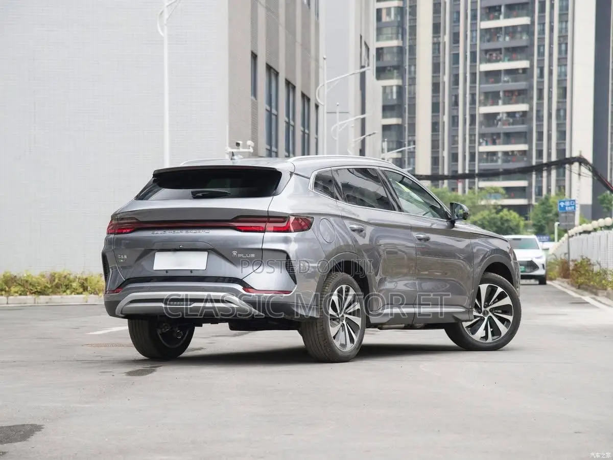 New BYD Song Plus DM-i 2024 Gray