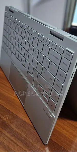 New Laptop HP Envy X360 8GB Intel Core I7 SSD 512GB
