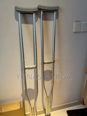 Kranchفcrutches With Adjustable Height and Turning Arm Cuffs