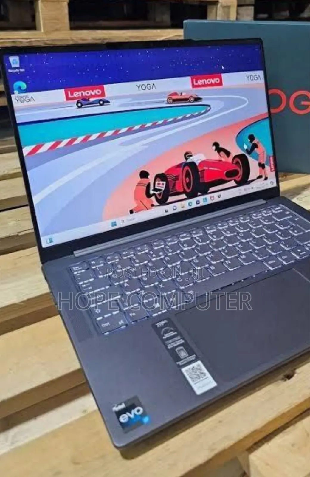 New Laptop Lenovo Yoga 700 32GB Intel Core I7 SSD 1T