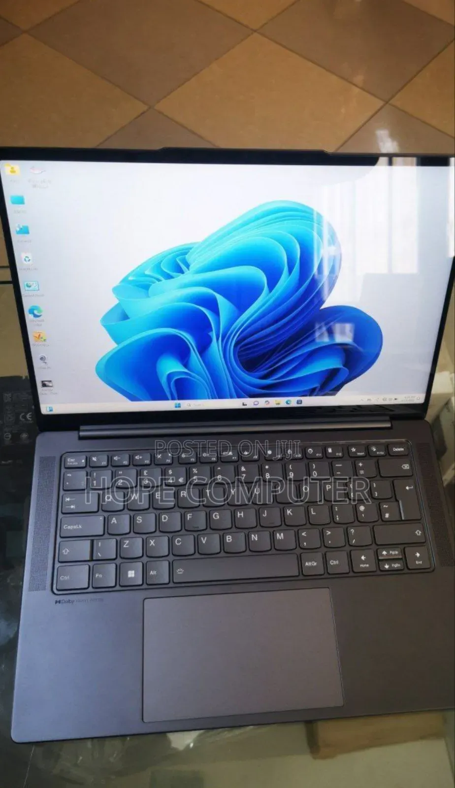 New Laptop Lenovo Yoga 700 32GB Intel Core I7 SSD 1T