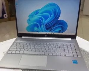 New Laptop HP Stream Notebook 8GB Intel Core I3 SSD 512GB