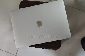 New Laptop Apple MacBook Air 2020 8GB Intel Core I3 SSD 256GB