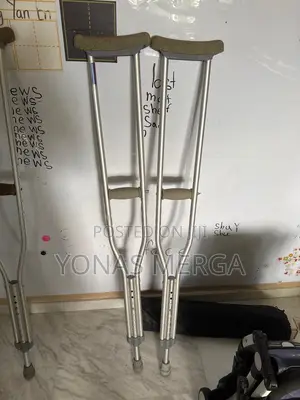 Photo - Crutchesا٦crutches田سa Pair of Heavy-Duty Universal Crutches