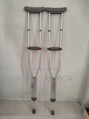 Photo - Crutchesؤءkranch半crutches Feat. Clip-Lock Adjusted Handles
