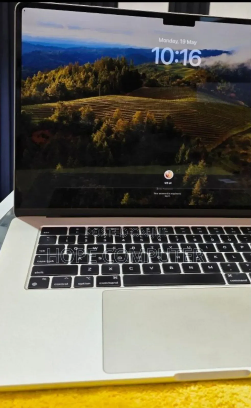 New Laptop Apple MacBook Air 2024 M3 13-Inch 16GB Apple M3 SSD 512GB