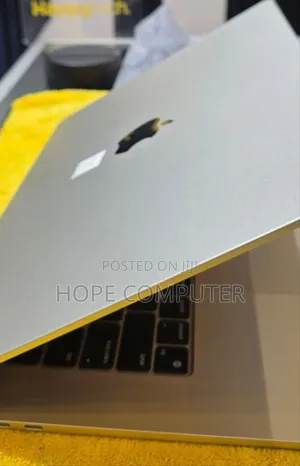 New Laptop Apple MacBook Air 2024 M3 13-Inch 16GB Apple M3 SSD 512GB