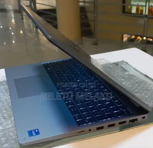 Photo - New Laptop Dell Latitude 5540 16GB Intel Core I7 SSD 512GB