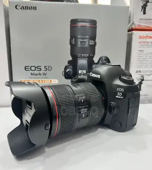 Photo - Canon 5d Mark 4 With 24-105mm Mark 2 Lens Japan