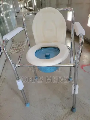 Photo - Bedside Commode Chairæعtoilet Chairፗpotty Chair00bathroomቼር