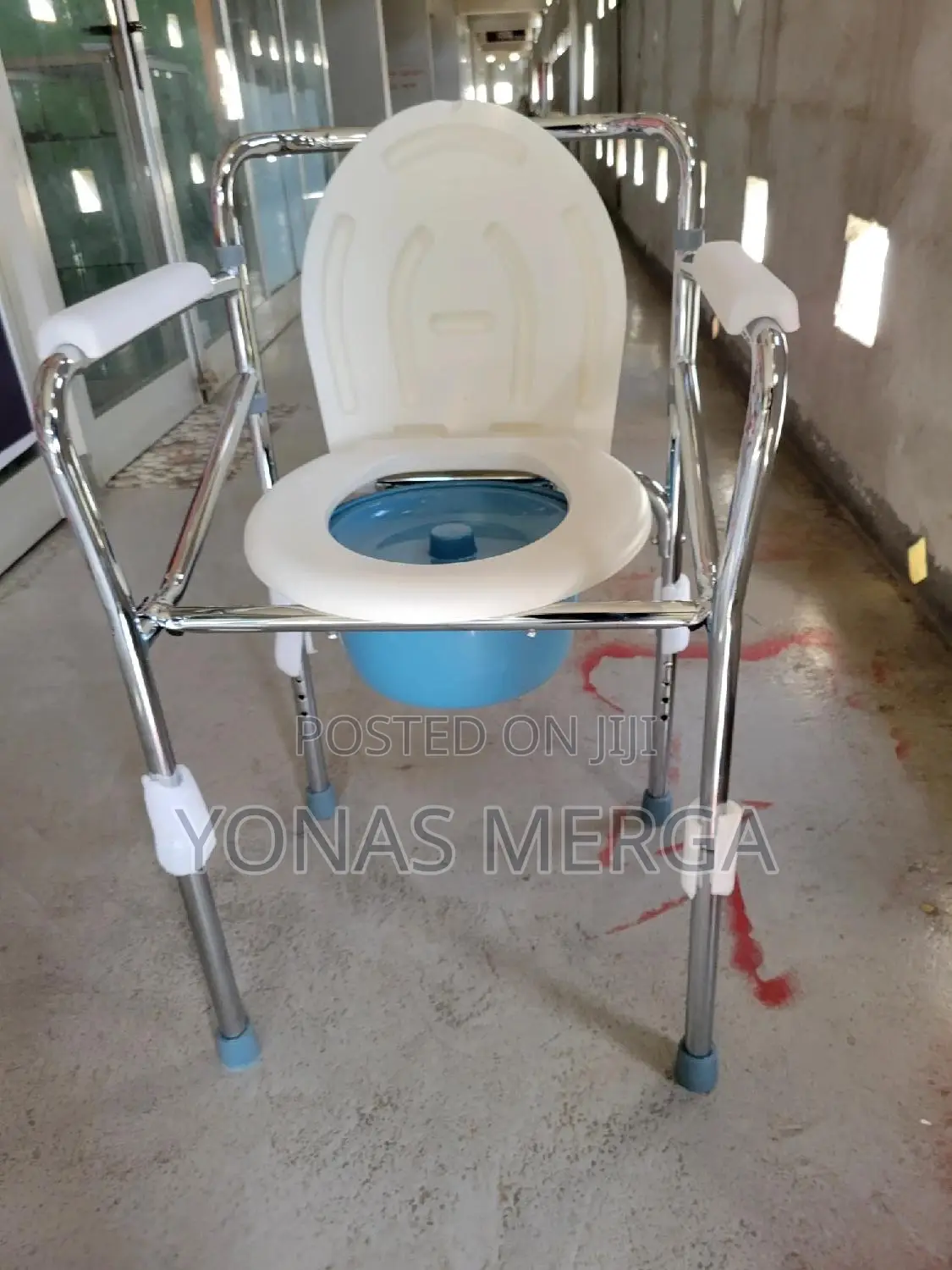 Multifunctiona Bedside Toilet Chair٧٨waterproof Chairعtoilet