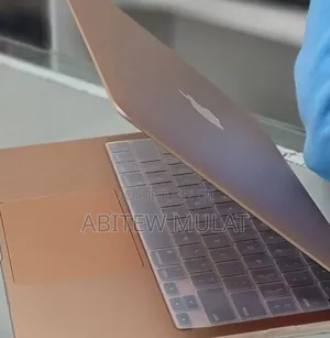 New Laptop Apple MacBook Air 2020 M1 8GB Apple M1 SSD 256GB