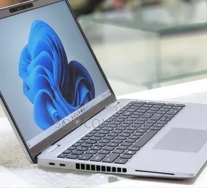 New Laptop Dell Latitude 5540 16GB Intel Core I7 SSD 512GB