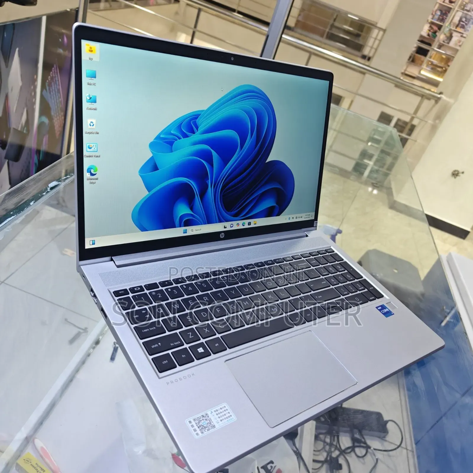 New Laptop HP ProBook 445 G9 16GB Intel Core I7 SSD 512GB