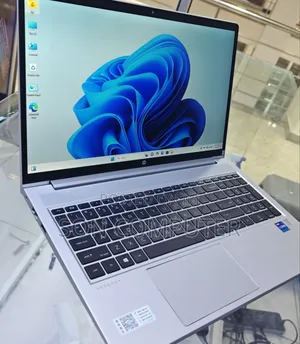 New Laptop HP ProBook 445 G9 16GB Intel Core I7 SSD 512GB