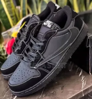 Photo - Air Jordan 1 Low X Travis Scott ‘Black Phantom/ Gray’ Shoes