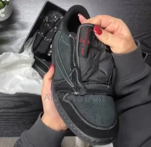 Air Jordan 1 Low X Travis Scott ‘Black Phantom/ Gray’ Shoes