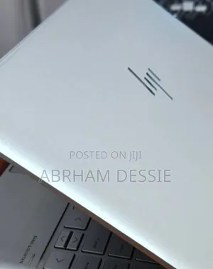 New Laptop HP Envy X360 8GB Intel Core I7 SSD 512GB