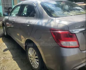 New Suzuki Dzire 2022 Silver