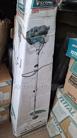 Total Gasoline Grass Trimmer Cutter 1.25kw 42.7cc ሳር ማጨጃ