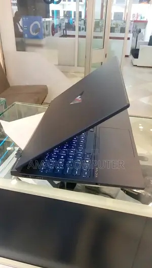 New Laptop HP Victus 16 16GB AMD Ryzen 7 SSD 1T