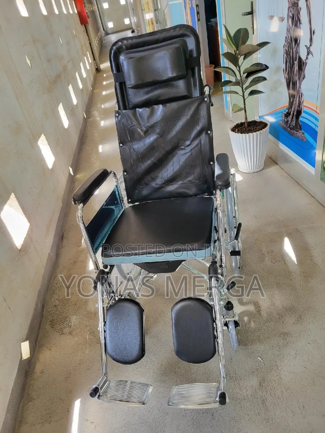 Foldable Reclining Wheelchair١٢toilet Wheelchair٤٥wheelchair