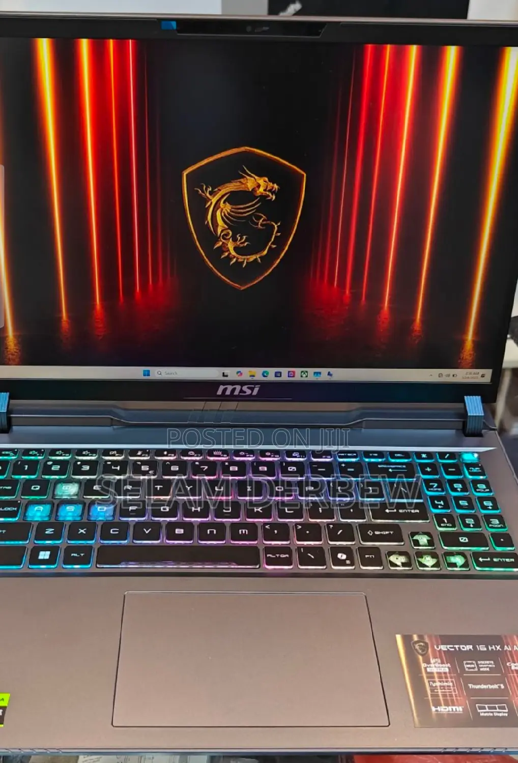 New Laptop MSI Vector 17 HX AI A2XWJG 16GB Intel Core Ultra 7 SSD 1T