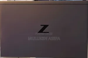 New Laptop HP ZBook Firefly G8 16GB Intel Core I7 SSD 1T