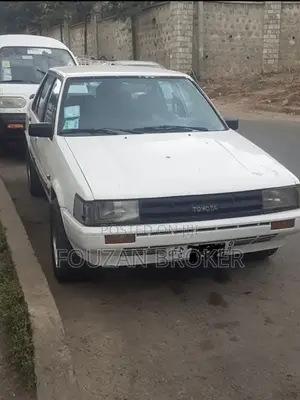 Photo - Toyota Corolla II 1987 White