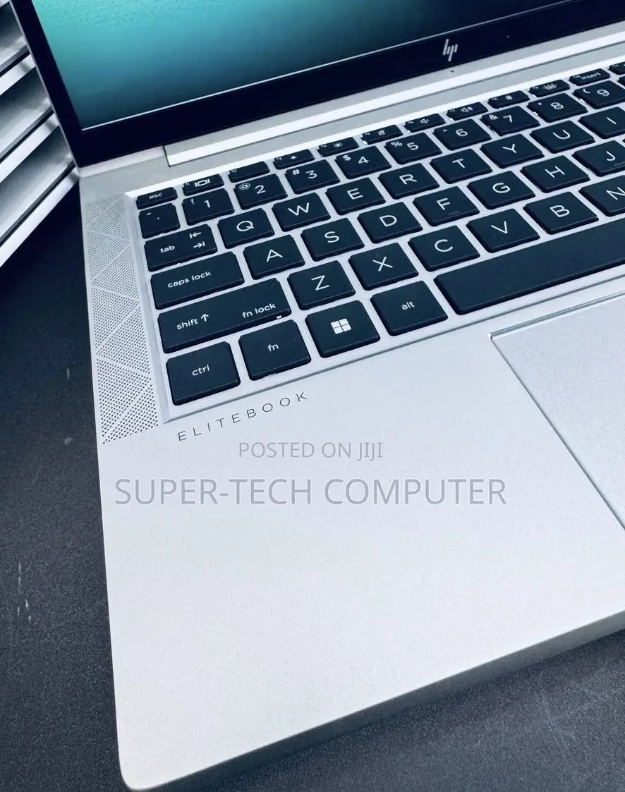 New Laptop HP EliteBook 840 G9 16GB Intel Core I5 SSD 512GB