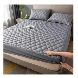 Photo - **Quick-Drying Waterproof Mattress Cover – Easy Care!**