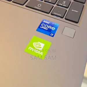 New Laptop HP ZBook Firefly G8 16GB Intel Core I7 SSD 512GB